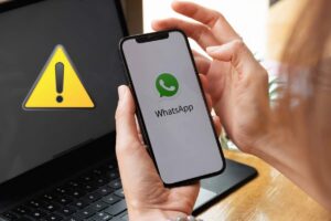smartphone whatsapp segnale pericolo