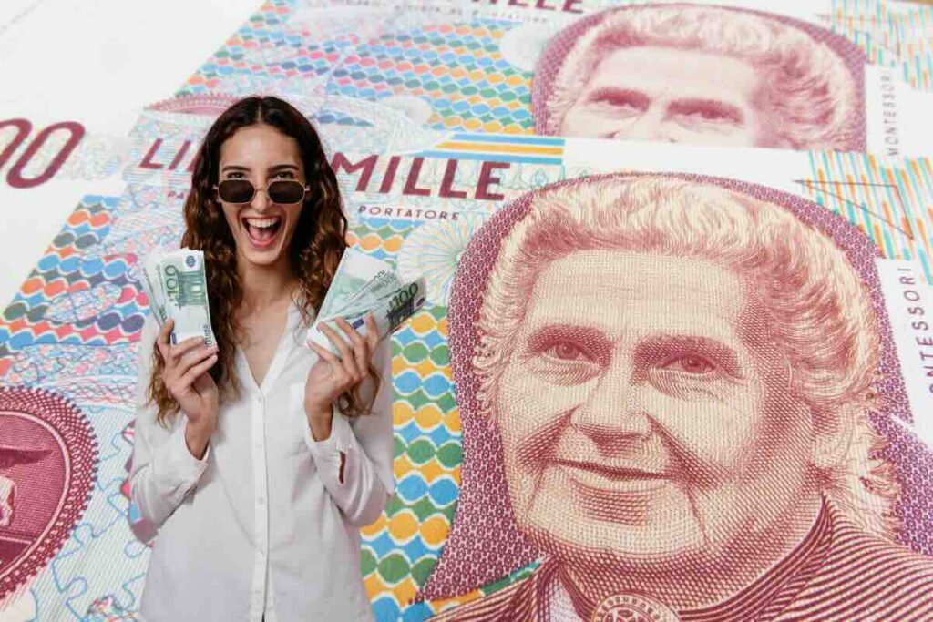 1000 lire montessori, donna con euro